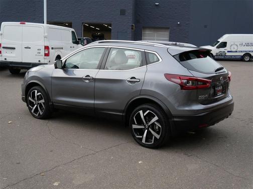 2021 Nissan Rogue Sport SL