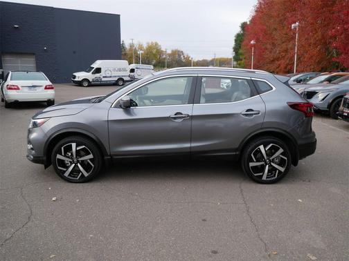 2021 Nissan Rogue Sport SL
