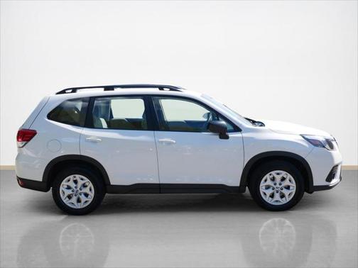 2023 Subaru Forester Base