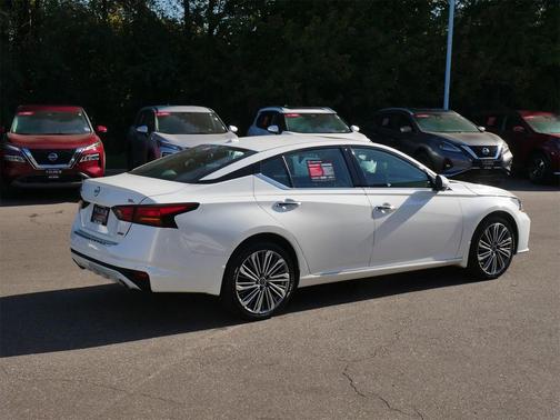 2023 Nissan Altima 2.5 SL