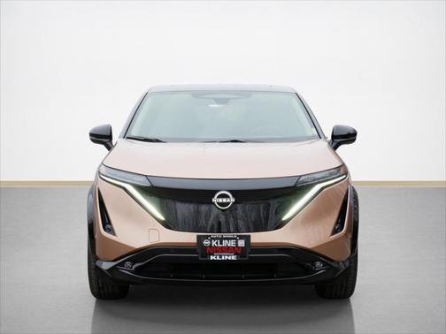 2025 Nissan ARIYA PLATINUM+