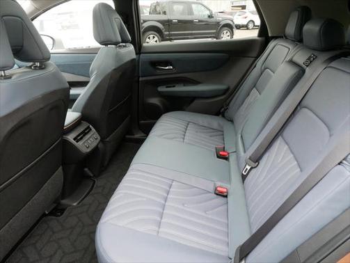 2025 Nissan ARIYA PLATINUM+