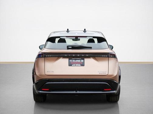 2025 Nissan ARIYA PLATINUM+