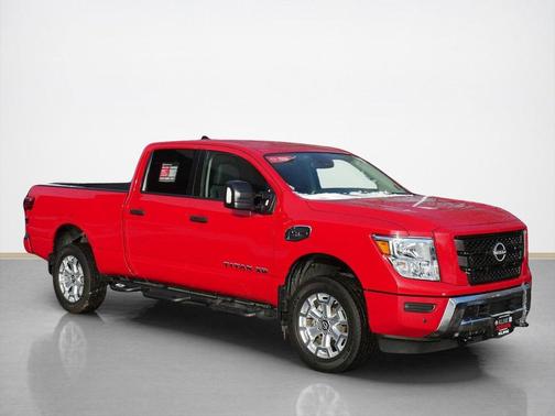 2024 Nissan Titan XD SV