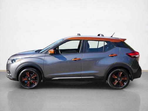 2019 Nissan Kicks SR