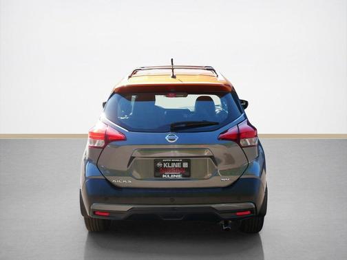 2019 Nissan Kicks SR