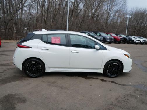 2025 Nissan Leaf SV PLUS