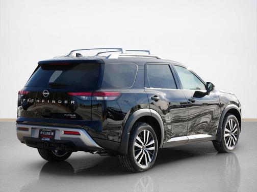 2025 Nissan Pathfinder Platinum 4WD