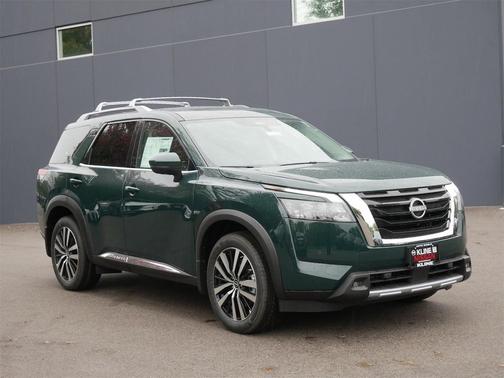 2025 Nissan Pathfinder Platinum 4WD