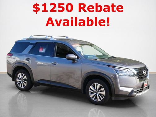 2023 Nissan Pathfinder SL 4WD