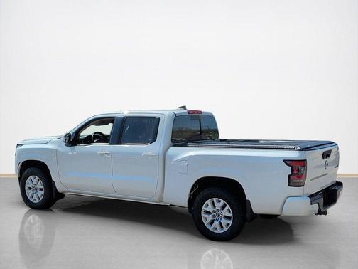 Glacier White 2023 Nissan Frontier SV