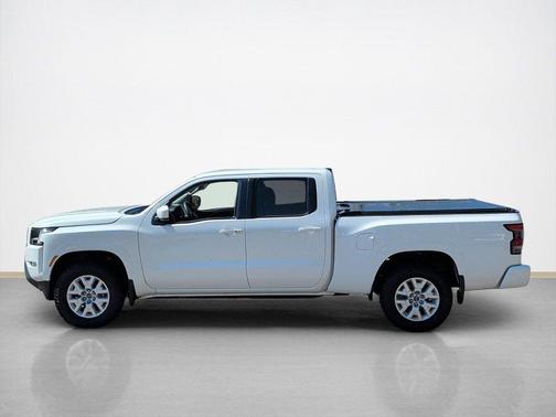 Glacier White 2023 Nissan Frontier SV