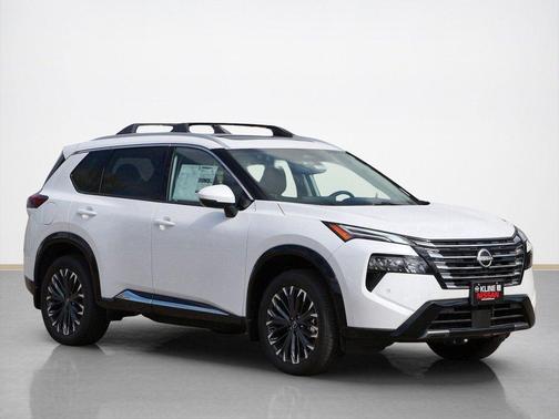 Everest White Pearl Tricoat 2026 Nissan Rogue Platinum