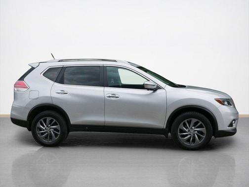Brilliant Silver 2016 Nissan Rogue SL