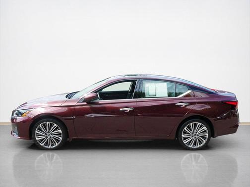 2025 Nissan Altima 2.5 SL