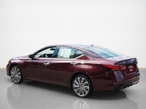 2025 Nissan Altima 2.5 SL