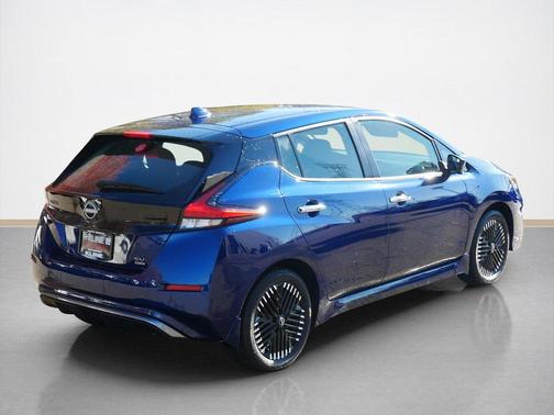 2024 Nissan Leaf SV PLUS