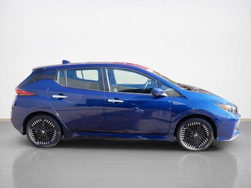 2024 Nissan Leaf SV PLUS