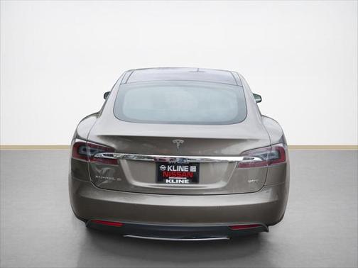2016 Tesla Model S 90D