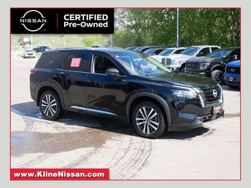 Super Black 2022 Nissan Pathfinder Platinum 4WD