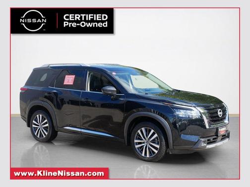 Super Black 2022 Nissan Pathfinder Platinum 4WD