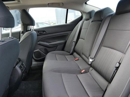 Pearl White Tricoat 2026 Nissan Altima 2.5 SV