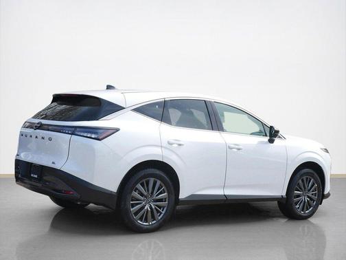 Everest White Pearl Tricoat 2026 Nissan Murano SL