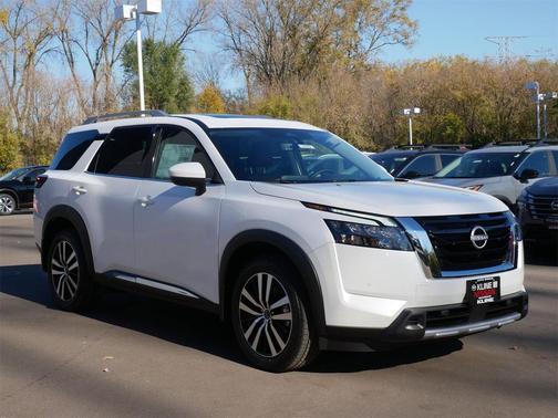 2025 Nissan Pathfinder Platinum 4WD