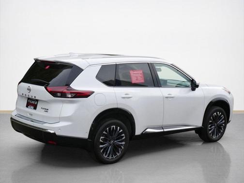 2024 Nissan Rogue Platinum