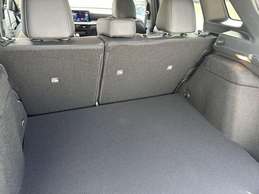 Deep Blue Pearl 2026 Nissan Kicks SR