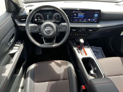 Deep Blue Pearl 2026 Nissan Kicks SR