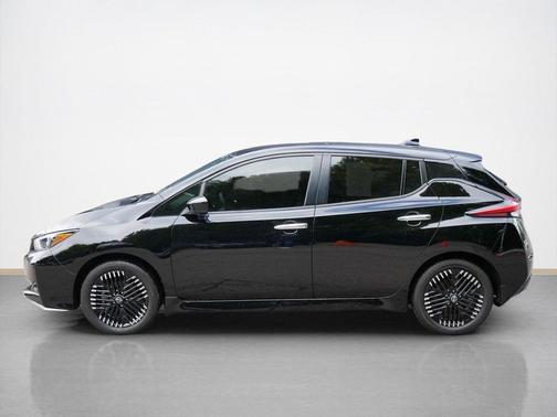 2025 Nissan Leaf SV PLUS