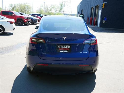 2021 Tesla Model Y Long Range Dual Motor All-Wheel Drive