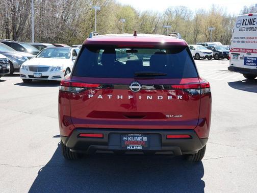 Scarlet Ember Tintcoat 2022 Nissan Pathfinder SV 4WD