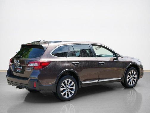Cinnamon Brown Pearl 2019 Subaru Outback 2.5i Touring