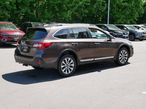 Cinnamon Brown Pearl 2019 Subaru Outback 2.5i Touring