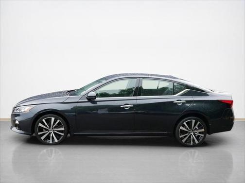2022 Nissan Altima Platinum Intelligent AWD