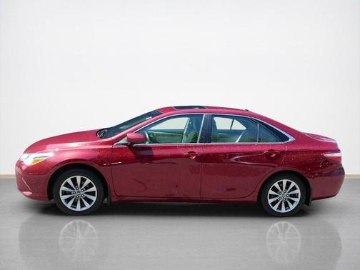 Ruby Flare Pearl 2017 Toyota Camry XLE