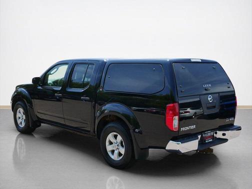 Super Black Metallic 2011 Nissan Frontier SV