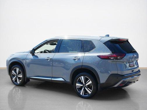 Boulder Gray Pearl 2023 Nissan Rogue SL