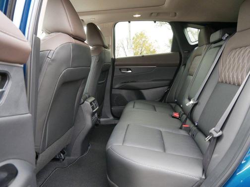 Aurora Blue/Super Black 2026 Nissan Murano Platinum