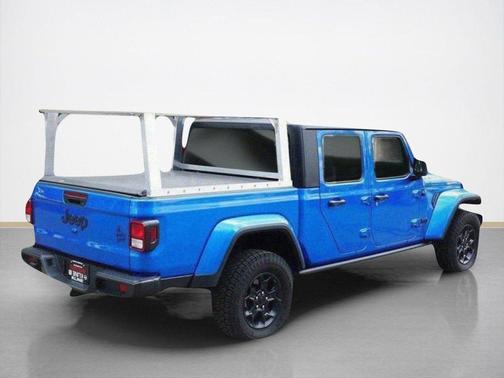 Hydro Blue Pearlcoat 2023 Jeep Gladiator Willys 4x4