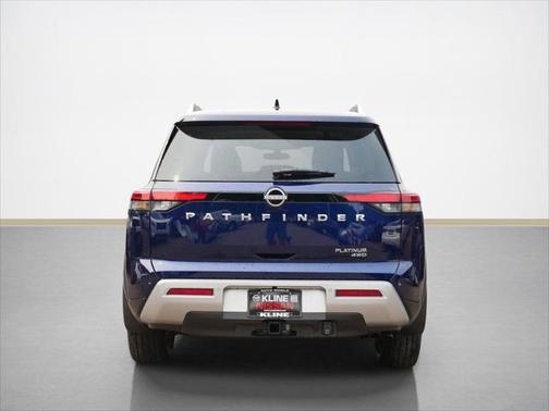 2025 Nissan Pathfinder Platinum 4WD