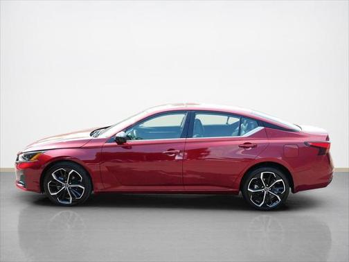 2024 Nissan Altima SR Intelligent AWD