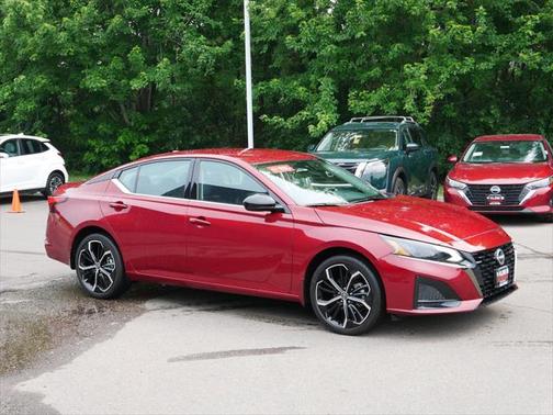 2024 Nissan Altima SR Intelligent AWD