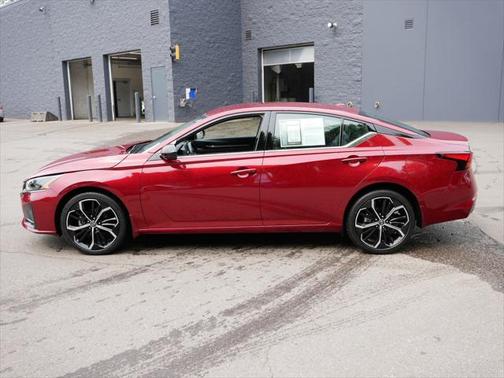 2024 Nissan Altima SR Intelligent AWD