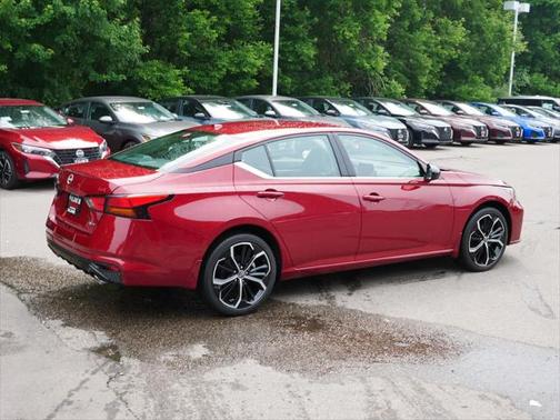2024 Nissan Altima SR Intelligent AWD