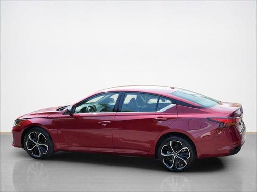 2024 Nissan Altima SR Intelligent AWD