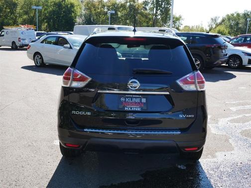 2016 Nissan Rogue SV