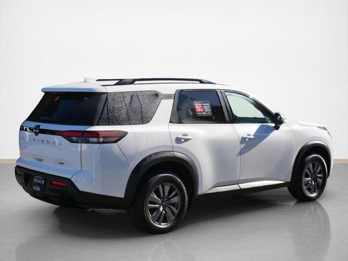 2025 Nissan Pathfinder SV 4WD